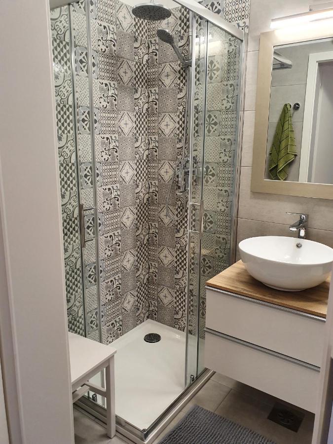 Studio Apartman Fredi Apartment Opatija Bagian luar foto