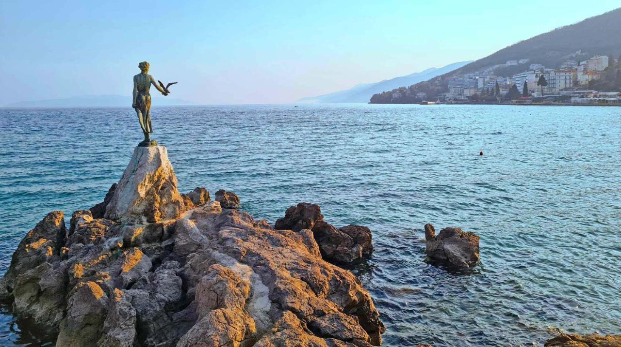 Studio Apartman Fredi Apartment Opatija Bagian luar foto
